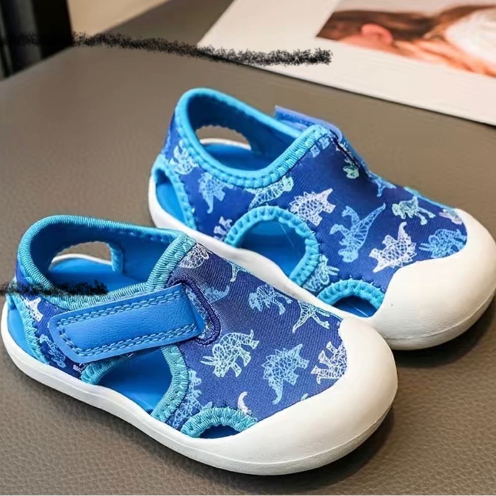 Toddler water shoes